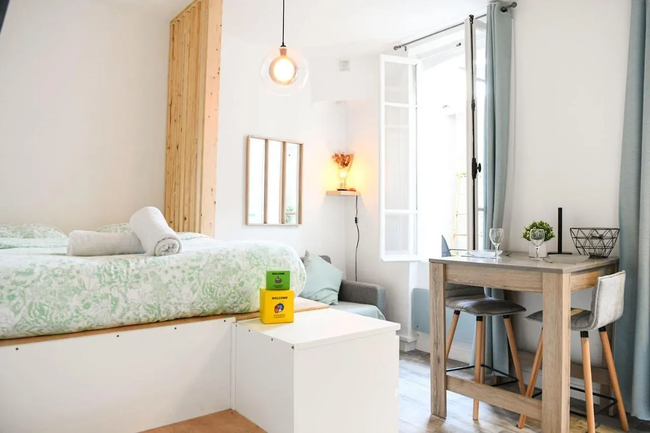 Studio Cosy Avec Terrasse Au Coeur De Marseille Apartment